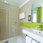 Ibis Styles Gare De L'est Tgv Hotel