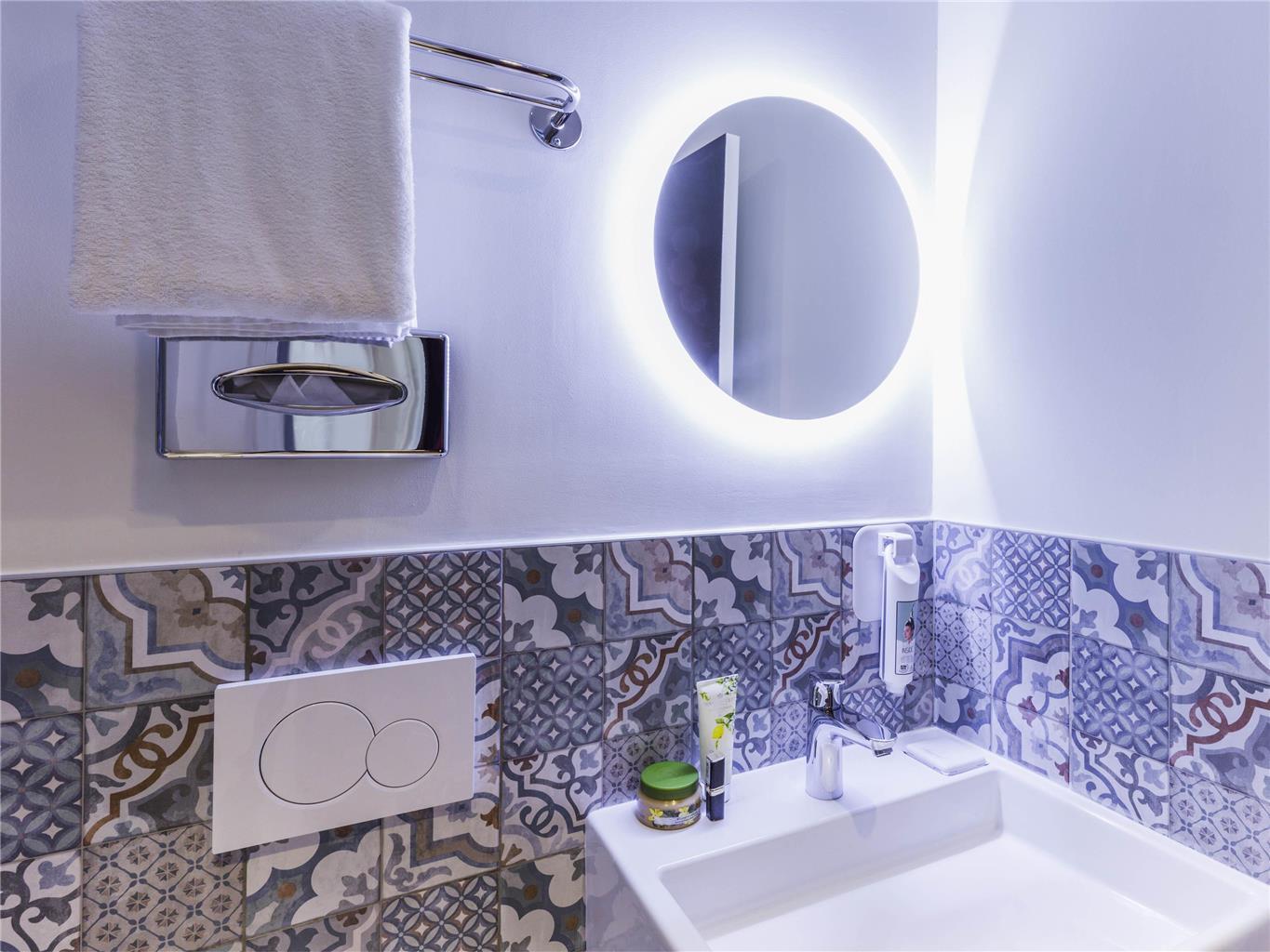 Ibis Styles Gare De L'est Tgv 3*
